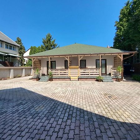 Istvan Apartmanok Keszthely Ngoại thất bức ảnh
