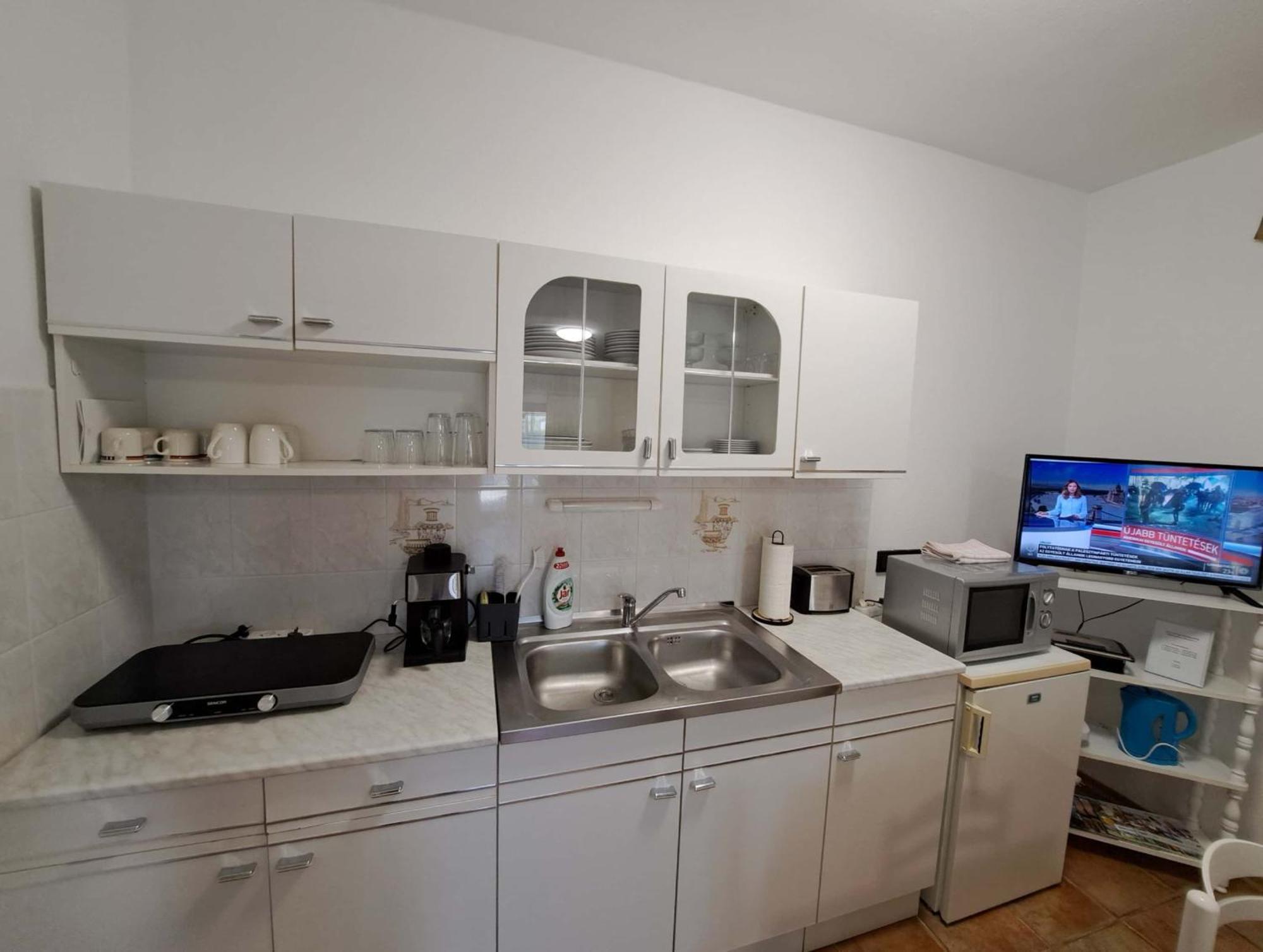 Istvan Apartmanok Keszthely Ngoại thất bức ảnh