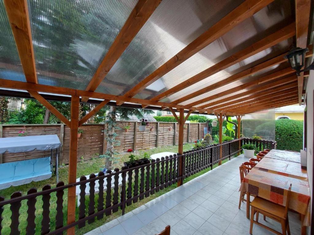 Istvan Apartmanok Keszthely Ngoại thất bức ảnh