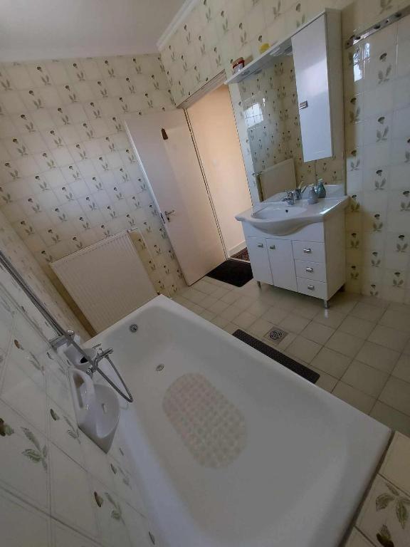 Istvan Apartmanok Keszthely Ngoại thất bức ảnh